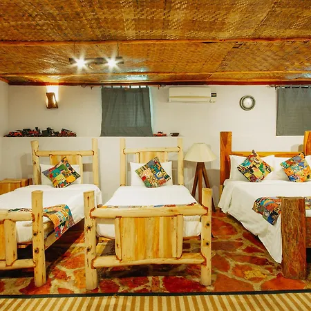 Wag Hill Lodge & Spa Butimba Exterior photo