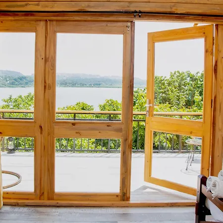Wag Hill Lodge & Spa Butimba Exterior photo