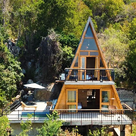 Wag Hill Lodge & Spa Butimba Exterior photo