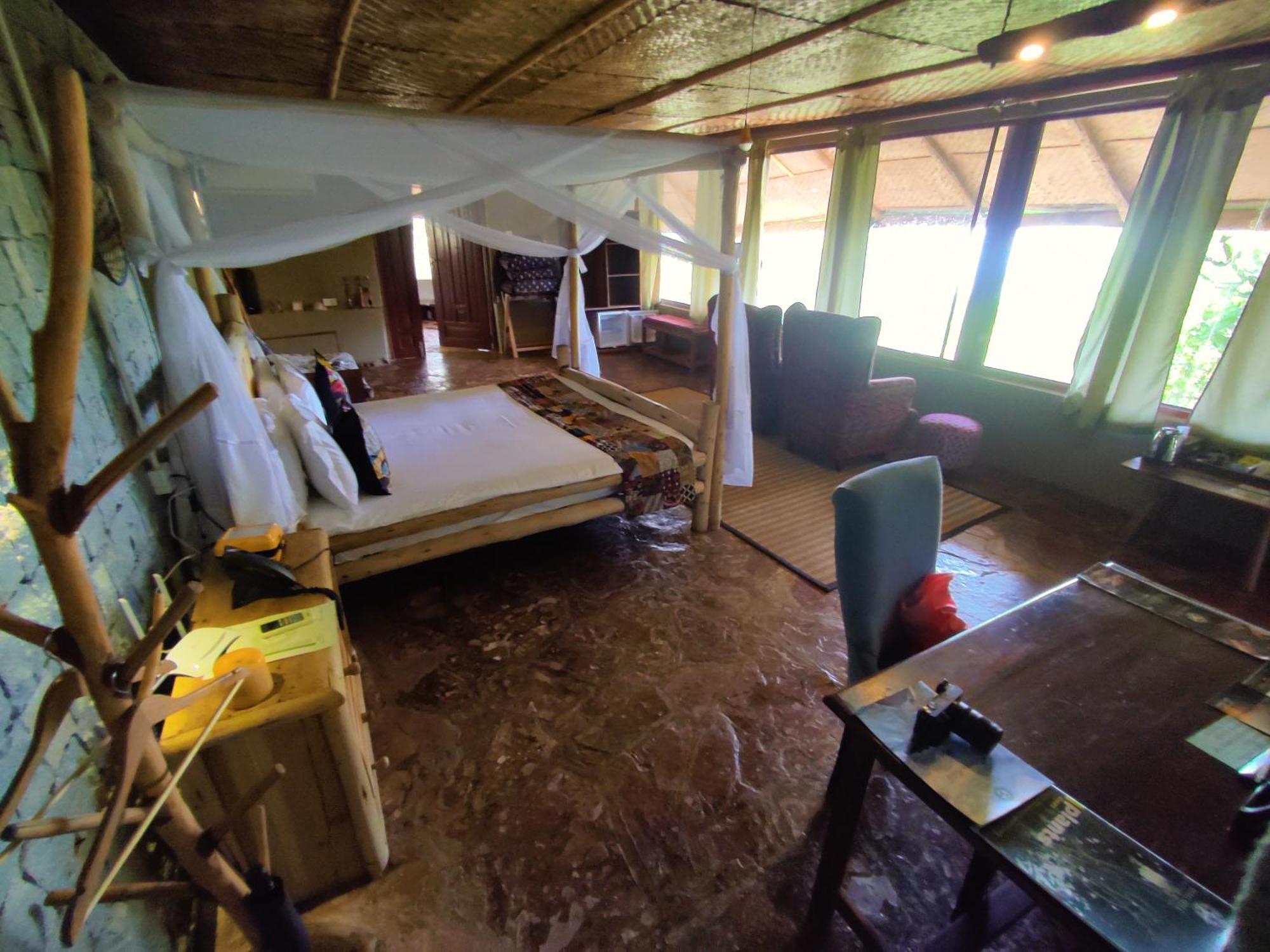 Lodge Wag Hill & Butimba